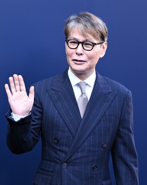[포토] 윤상 ‘중년의 중후함이란!’