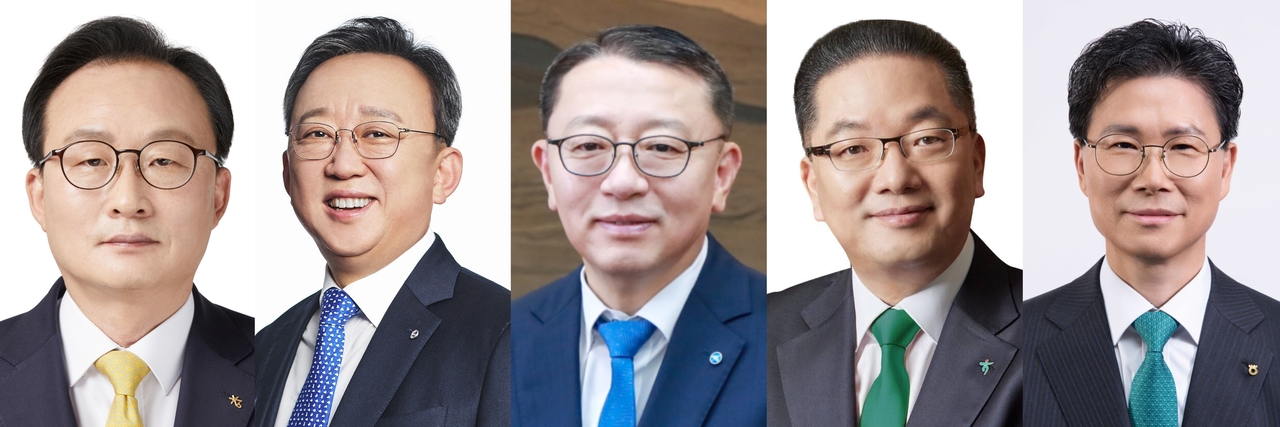 From left: KB Kookmin Bank CEO Lee Hwan-ju; Shinhan Bank CEO Jung Sang-hyuk; Woori Bank CEO Jung Jin-wan; Hana Bank CEO Lee Ho-sung and NH NongHyup Bank CEO Kang Tae-young. (Photos courtesy of the companies)