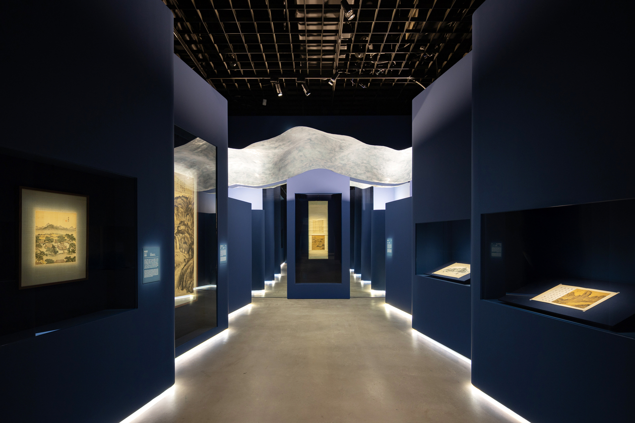 A view of the exhibition 'Gyeomjae Jeong Seon — Painting Joseon Through Joseon's Eyes' at Daegu Gansong Art Museum. [Daegu Gansong Art Museum]