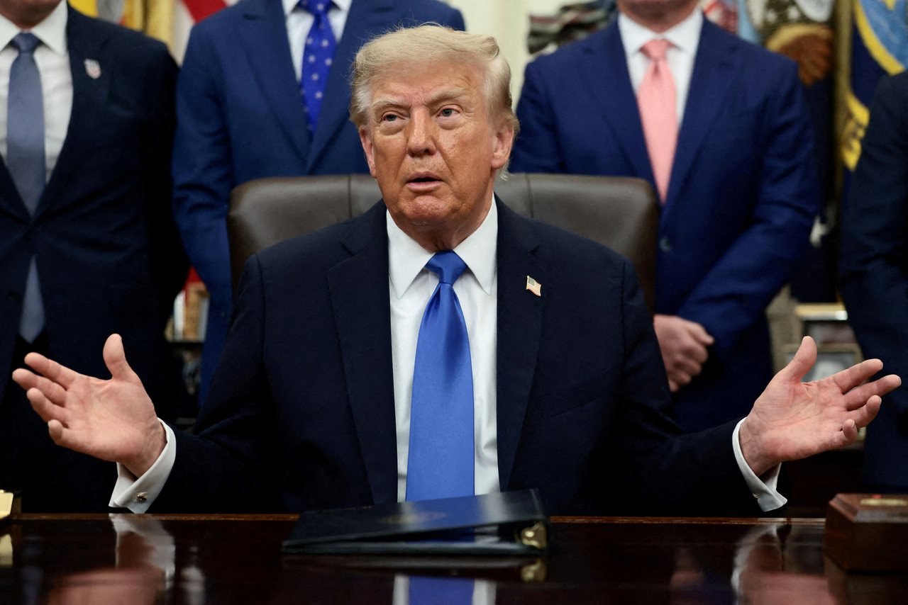 This file photo, released by Reuters, shows US President Donald Trump speaking during a meeting with travel executives in the Oval Office at the White House in Washington on Sept. 2, 2026. (Yonhap)
