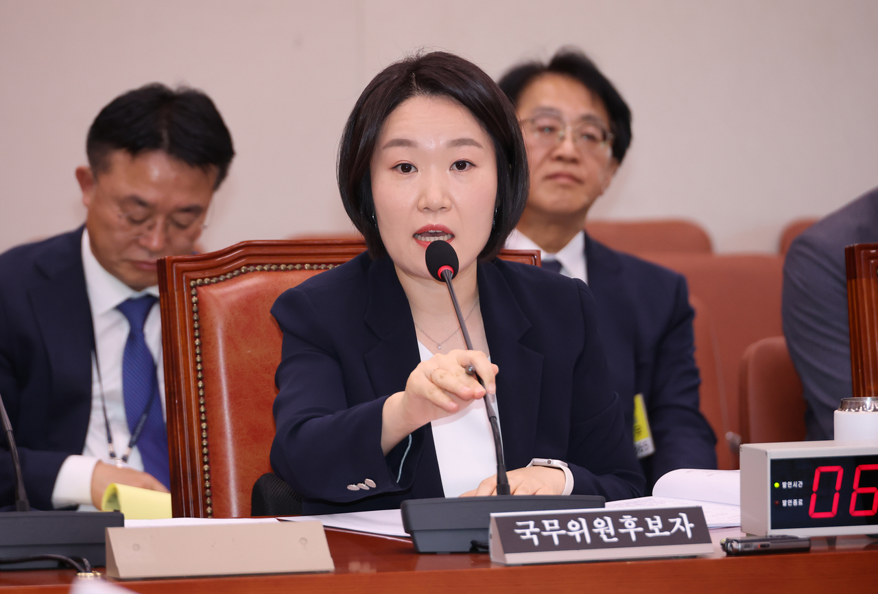 이소영 중소벤처기업부 장관 후보자가 15일 국회 산업통상자원중소벤처기업위원회에서 열린 인사청문회에서 의원 질의에 답하고 있다. [연합]