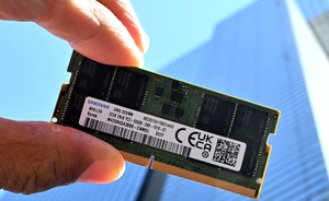 Household debt ratio hits decade low at 81.3% — semiconductors drive the drop