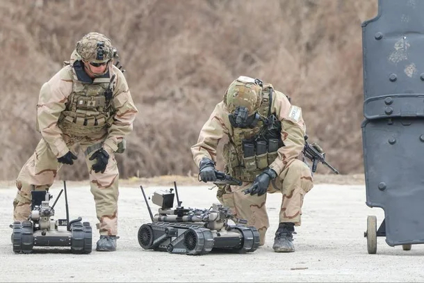USFK troops prepare a PackBot during a combined WMD drill as part of the Freedom Shield exercise in 2025. (Republic of Korea Army)