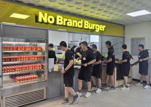 No Brand Burger makes first foray into military bases