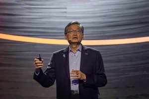 인텔 CEO “메모리 가격 5∼7배 급등…내년에 더 부족해질 것”