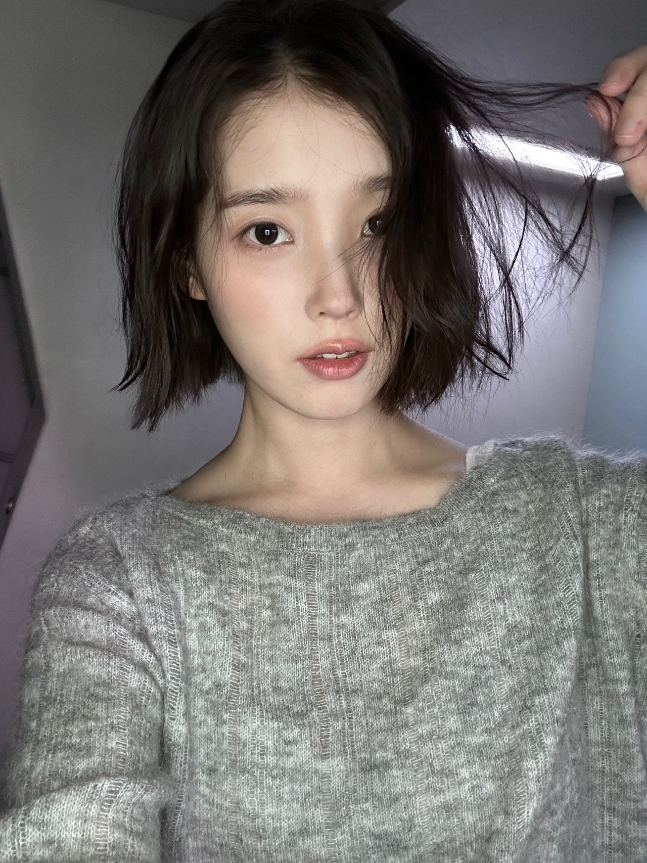 사진=아이유 채널