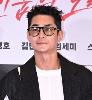 [포토] 배정남 ‘오늘도 스타일리시하게’