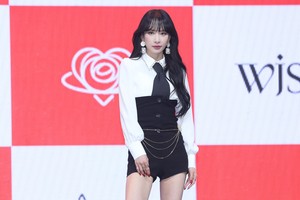 Seola bids farewell to Starship Entertainment after 15 years with handwritten letter