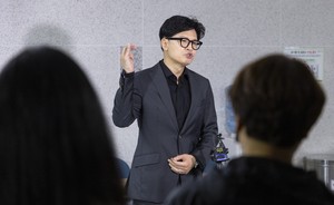 한동훈 “한동훈 신뢰도 1위보다 대통령 신뢰도 추락이 문제”