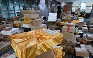 Chuseok delivery boxes pile up at National Assembly building