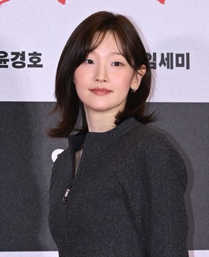 [포토] 박소담 ‘수줍은 미소 비추며’