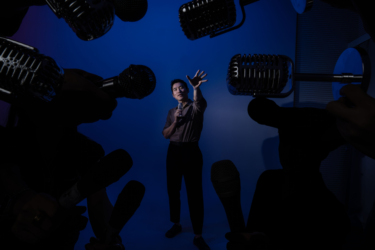 Stand-up comedian Comico poses for a photo before an interview with The Korea Herald at Herald Square in Yongsan-gu, Seoul, Sept. 4. (Im Se-jun/The Korea Herald)