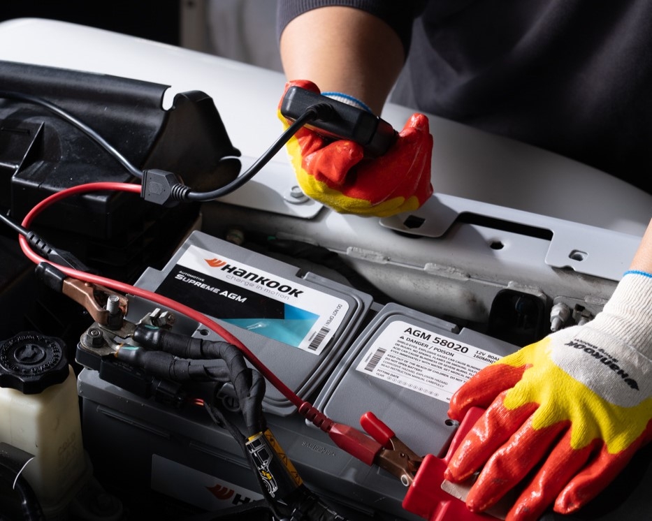 A Hankook Battery made by Hankook & Co. is inspected in a vehicle ahead of the Chuseok holiday. [Hankook & Co.]