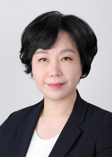 Yoon Ji-young, a member of the Gangwon Provincial Council