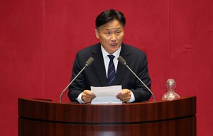 김영진 “무신불립…지지율 반등보다 신뢰 기반 만들어야”