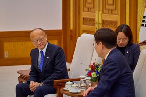 ADB chief warns Japan is no longer seen as a superpower