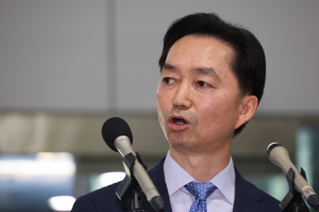김지용 중대범죄수사청장 후보자가 14일 인사청문회 준비 사무실이 마련된 정부서울청사 창성동 별관에서 현안과 관련한 입장을 표명하고 있다. [연합]