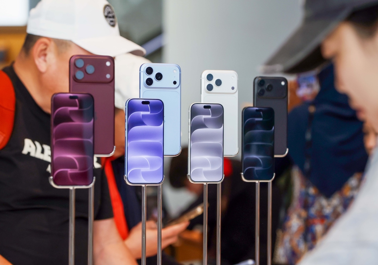 The iPhone 18 Pro and iPhone 18 Pro Max are displayed at Apple Myeongdong in central Seoul on Friday, following their official launch in Korea. (Apple Korea)