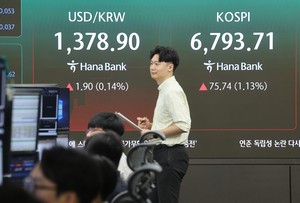Foreigners turn net buyers for 1st month this year