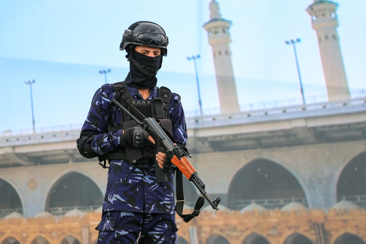A member of the security forces stand guard during a protest by supporters of the Houthi authorities against the Saudi intervention in Yemen and against Saudi Arabia's recent accusation that the Houthis fired at the holy city of Mecca, in Sanaa, Yemen on Friday. (AFP)
