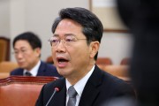 Justice minister nominee Kim Seung-won withdraws candidacy