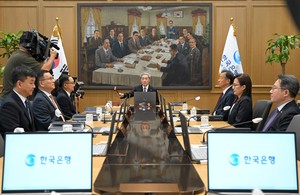 금리 추가인상 시점 10월인가 11월인가…한은의 3가지 고민은 [Deep Spot]
