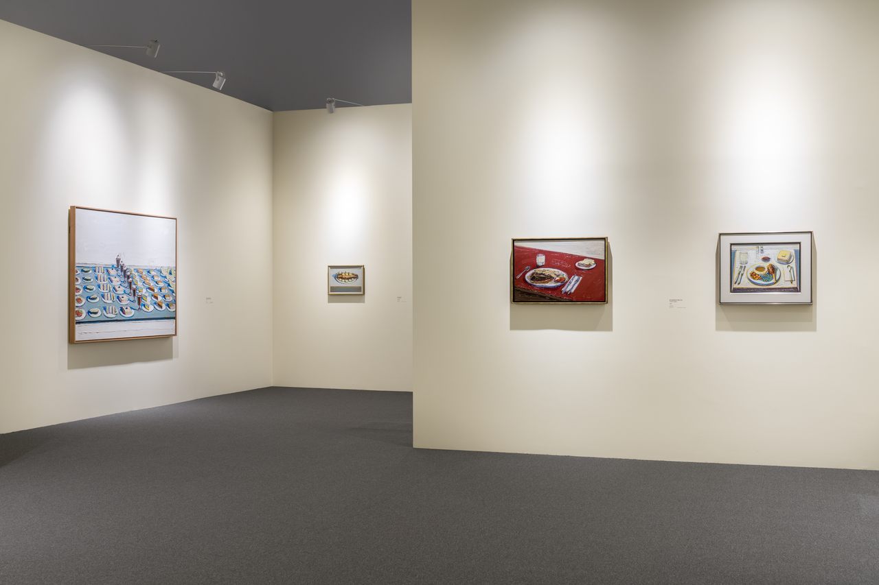 View of "Wayne Thiebaud: The Order of Things" at Dongdaemun Design Plaza in Seoul (Hyundai Card)