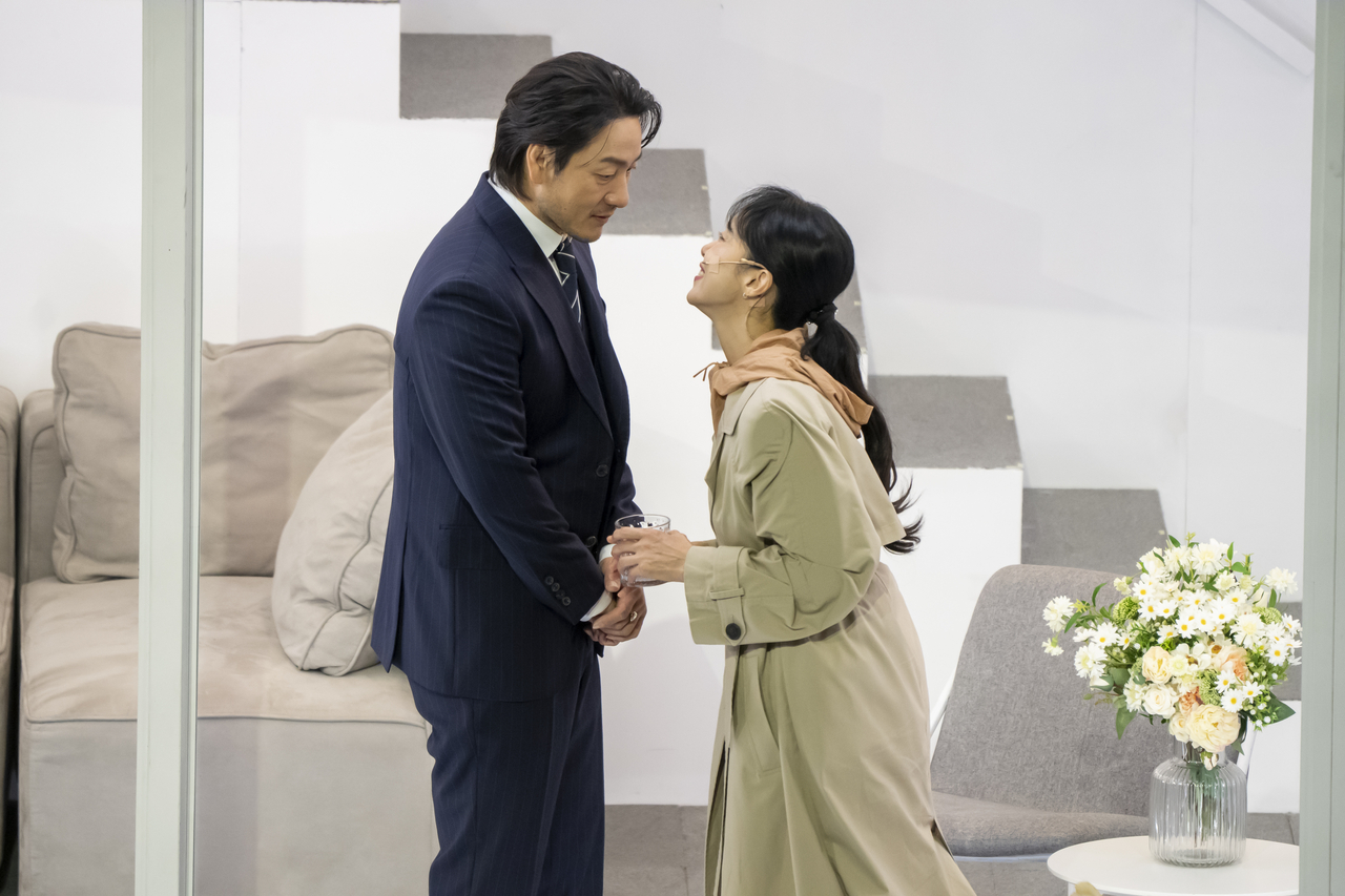 South Korean actors Jeon Do-yeon (right) and Park Hae-soo perform in Anton Chekhov’s “The Cherry Orchard,” directed by Simon Stone, at Park Avenue Armory’s Wade Thompson Drill Hall in New York on Wednesday. (Stephanie Berger)