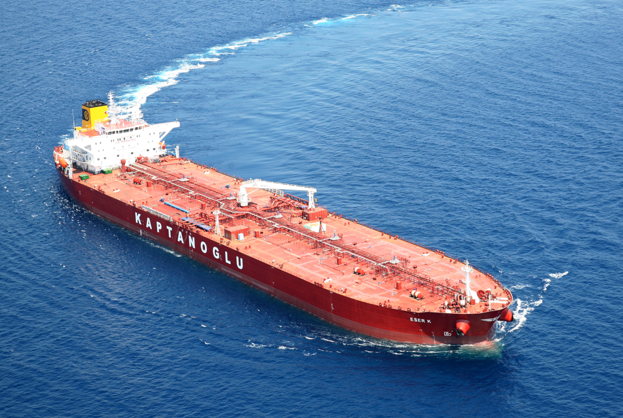 A 114,000-ton crude oil carrier [J.Ocean Heavy Industries]