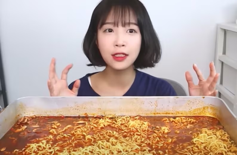 [쯔양 유튜브 채널]