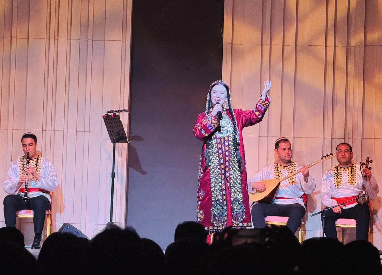 Turkmen artists perform for the Days of Turkmen Culture event at Prugio Art Hall in Jung-gu, central Seoul, Thursday. (Sanjay Kumar/The Korea Herald)