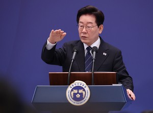 [속보] 李대통령 지지율 34.8%…10주만에 반등 [리얼미터]