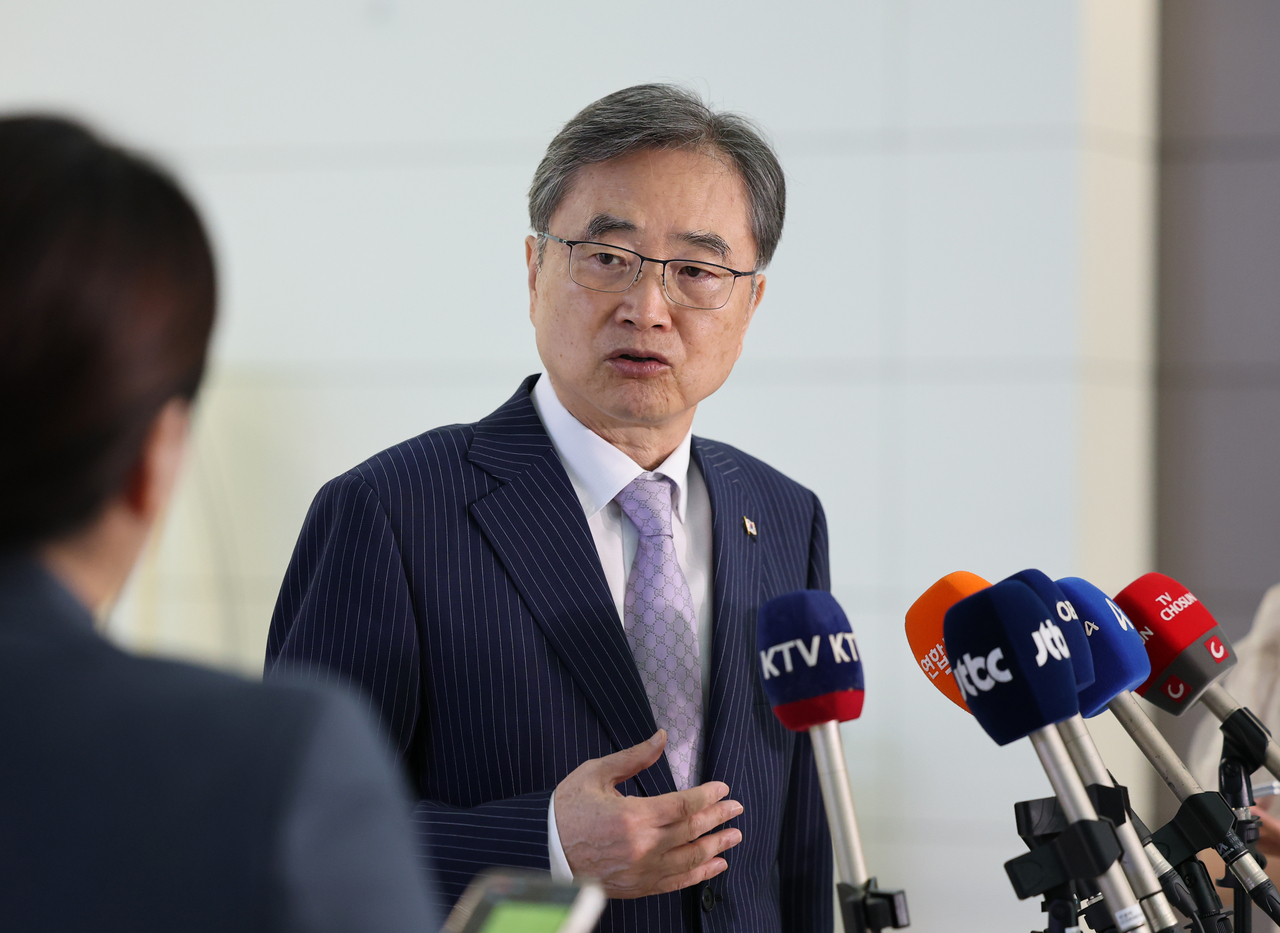 Foreign Minister Cho Hyun (Yonhap)
