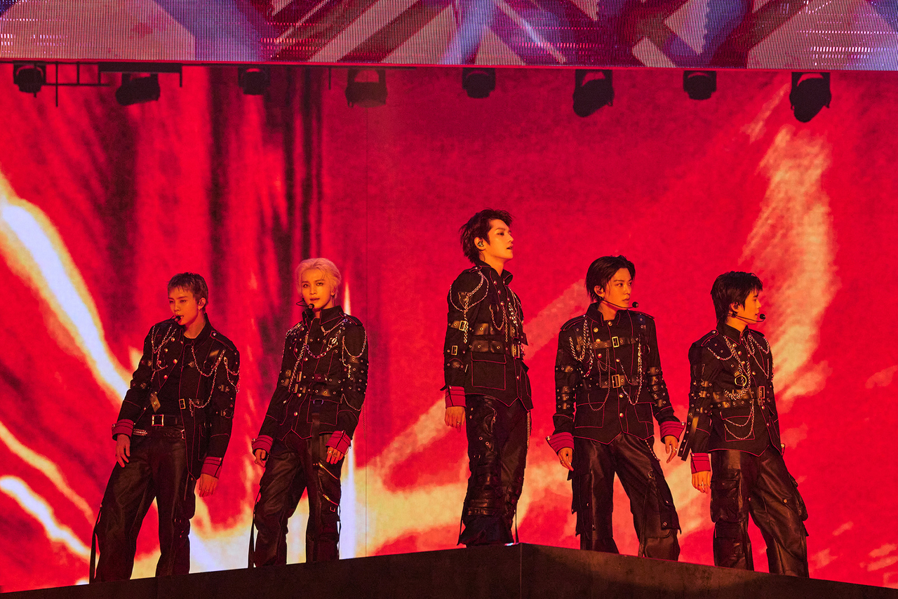 NCT 127 performs during “The Redline,” held at KSPO Dome in Jamsil, southern Seoul, on Sunday. (SM Entertainment)