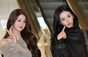 [포토] 아이브 장원영, 안유진 ‘예쁜아이 옆 예쁜아이’