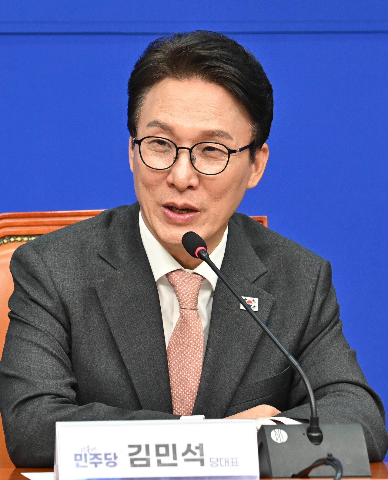 Kim Min-seok says reclaiming wartime operational control would bolster security