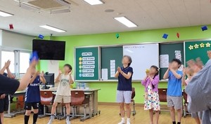 “우리 애 콩주머니 던지다 다쳤다”…2년 뒤 교사 고소한 학부모