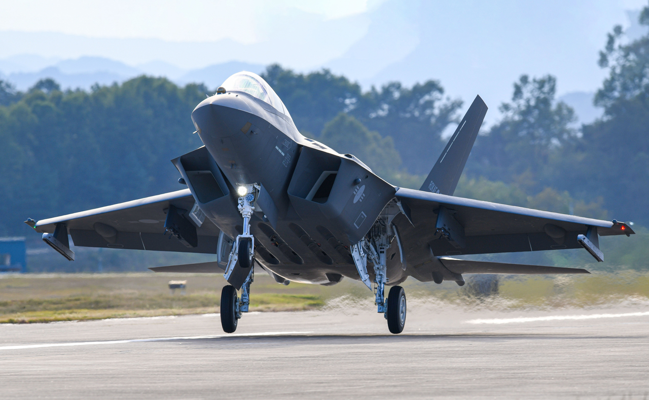 The first mass-produced KF-21 Boramae fighter jet, designated No. 001, lands at its first operational base in Yecheon, North Gyeongsang Province, on Tuesday, following its delivery to the South Korean Air Force. (Republic of Korea Air Force)