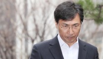 ‘안희정 성폭력 피해’ 김지은, 충남도에 “소송비용 추심 포기해달라”