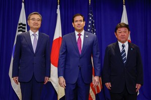 Top S. Korean, US, Japanese diplomats reaffirm NK denuclearization goal, urge dialogue