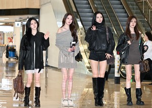 [포토] 아이브 ‘오늘은 마스크 없이 떠나요!’