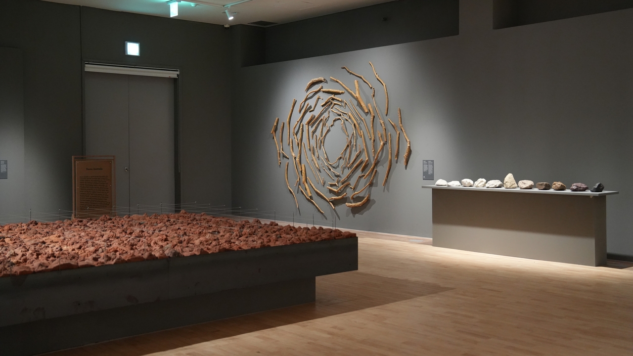 "Earth Makes" exhibition at Gyeonggi Museum of Contemporary Ceramic Art in Icheon (Gyeonggi Ceramics Biennale)