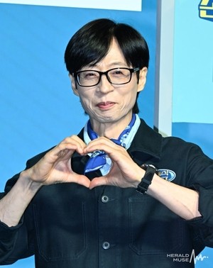 [뮤즈이슈]유재석, 건강 이상으로 ‘틈만나면,’ 녹화 당일 취소..데뷔 35년만 처음