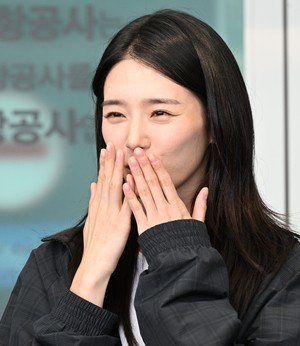 [포토] 박규영 ‘손 키스 받으세요’