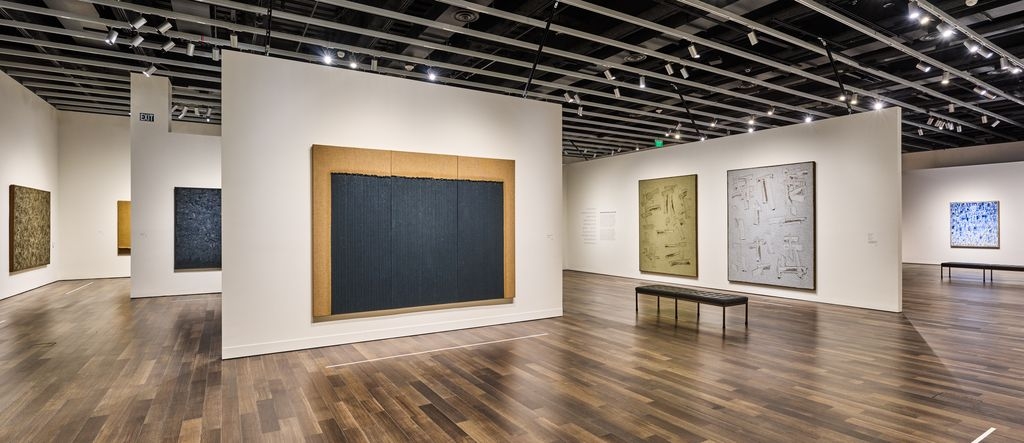 An installation view of "Ha Chong-hyun: Retrospective" at the Asian Art Museum in San Francisco (Asian Art Museum of San Francisco)