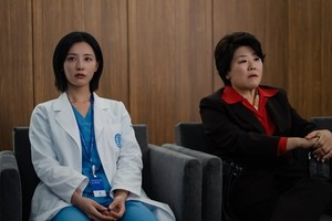 ‘닥터X’ 감독 “김지원 아닌 계수정 상상 어려워..자문 온 의사들도 박수쳤다”