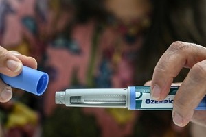 “정상체중인데 비만주사를 왜?”…美서 ‘승인밖 사용’ 15배 급증, 부작용은? [나우, 어스]