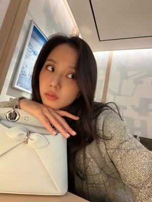 블핑 지수의 이 미모, 그 자체로 추석 선물