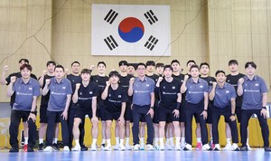 남자 핸드볼, 중국 꺾었다…8년 만에 아시안게임 4강행