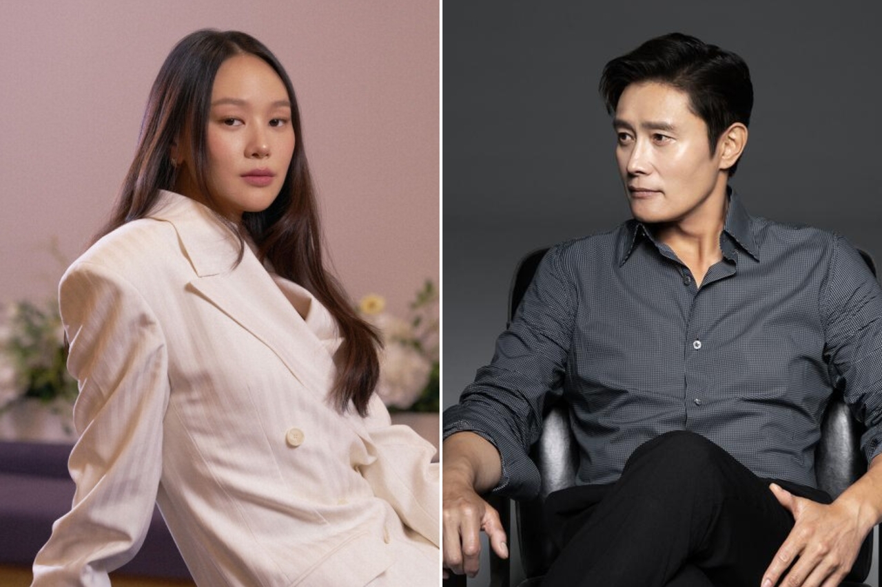 Actors Ha Ye-rin (left) and Lee Byung-hun (Netflix, BH Entertainment)